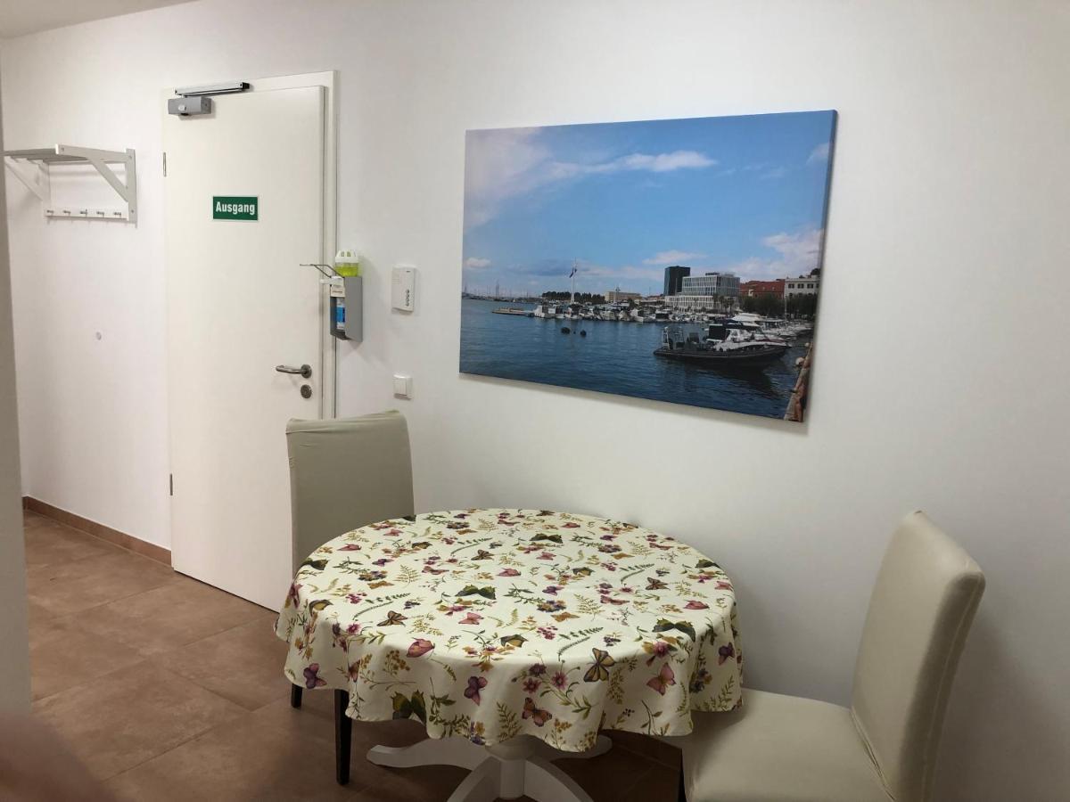 Pension Chen Mit 2 Schlafzimmern, Ebk, Separat Balkon Griesstatt Buitenkant foto